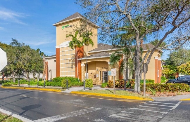 Building Photo - Furnished Studio-Fort Lauderdale - Tamarac Rental