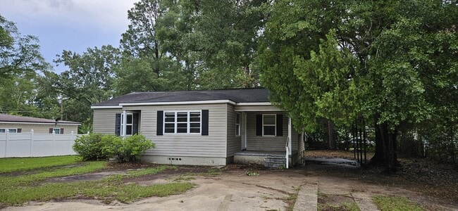 Photo - 1528 S Park Ave