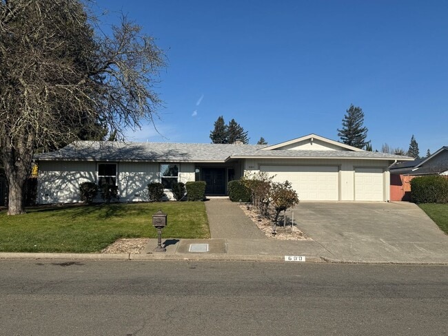 Photo - VAILABLE NOW! G O R G E O U S Single Story 3 Bed 2 Bath with Pool