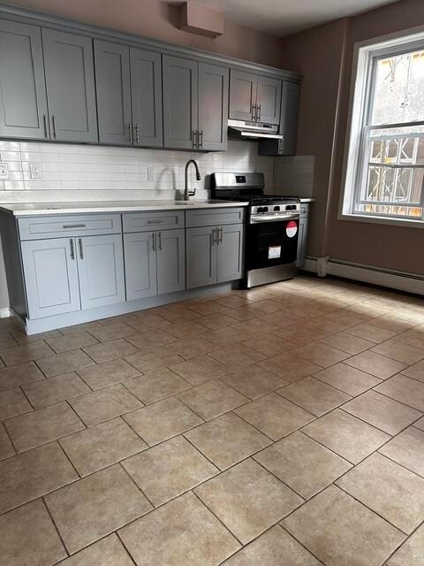35-37-37 E 19th St
