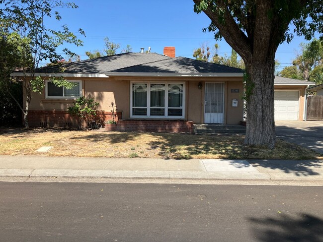 Building Photo - 1411 Princeton Ave Rental