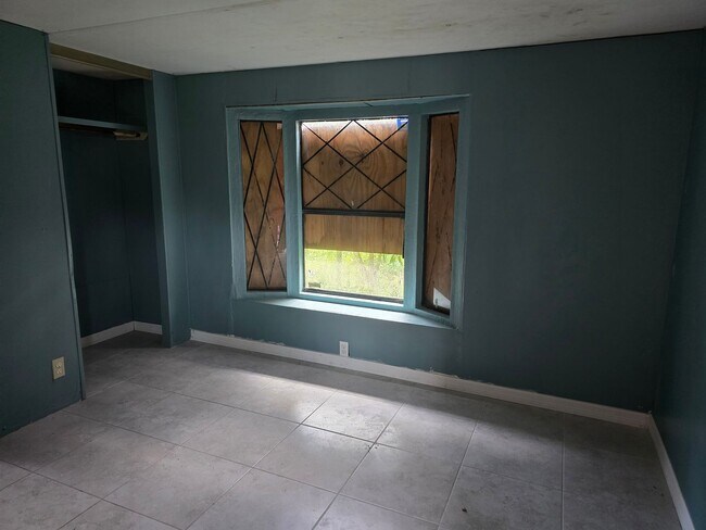 Photo - Two bedroom 1.5 bath mobile home on property