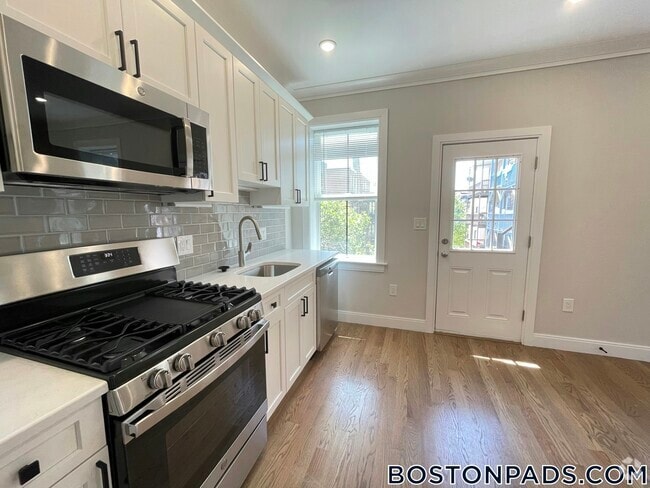 Building Photo - 191 Porter St Rental