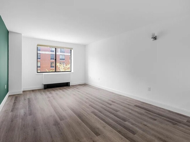 Photo - 280 Rector Pl Unit 6J