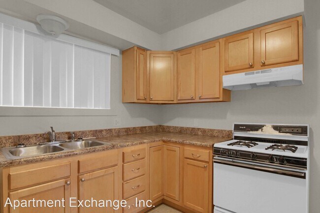Photo - 2 br, 1 bath House - 1556 N. Hanley Road