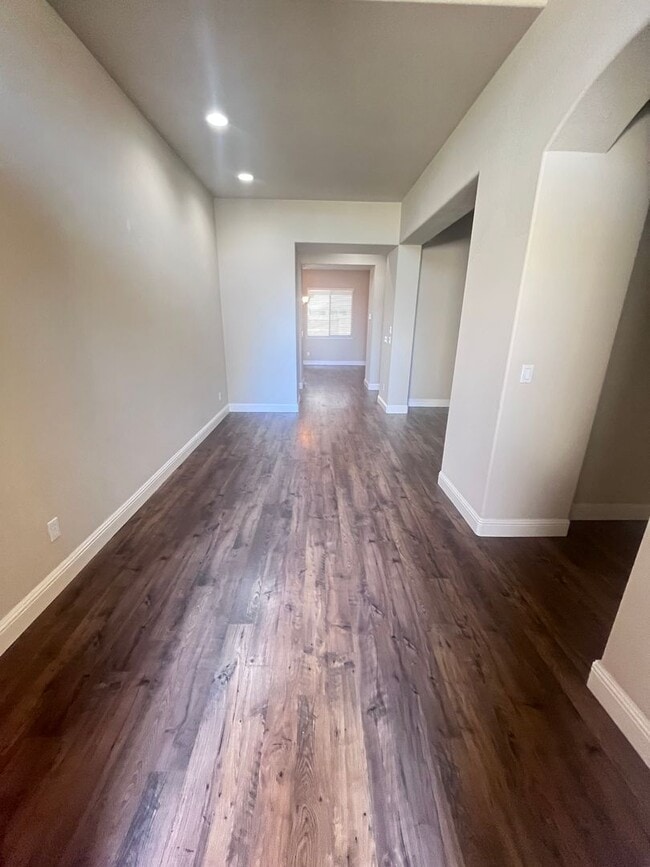 Photo - BEAUTIFUL HOME IN ELK GROVE WITH POOL!!