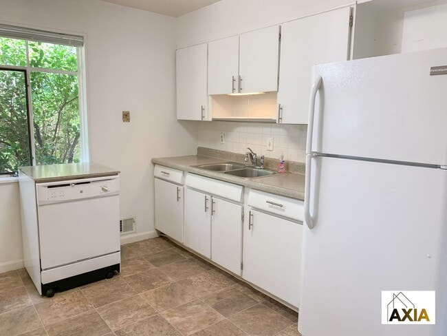 Photo - Home in South Boulder for Fall Pre-Lease!