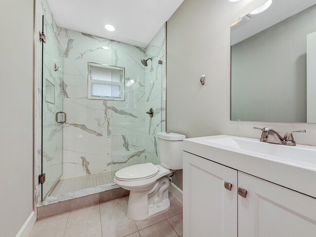 Photo - 13586 Sabal Palm Ct Unit D