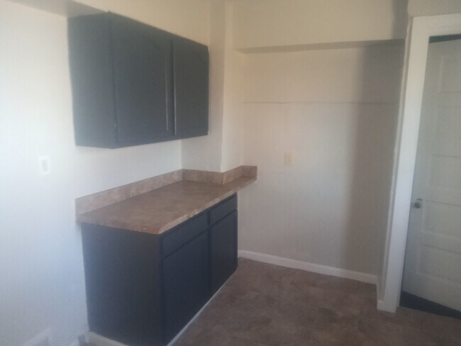 Photo - 535 Van Everett Ave