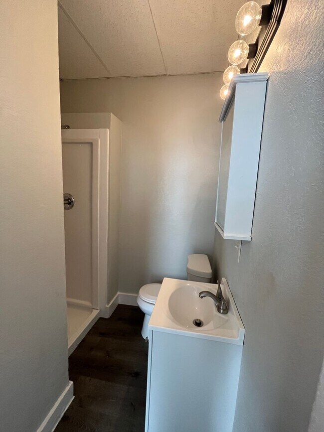 212 Tinkler St Unit 212 Tinkler #4