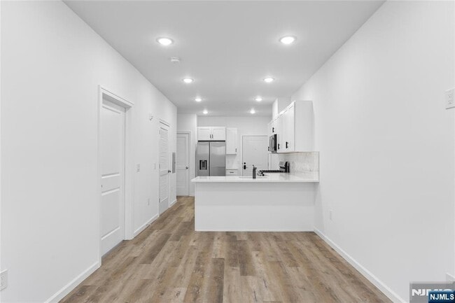 Photo - 51 E Main St Unit 210