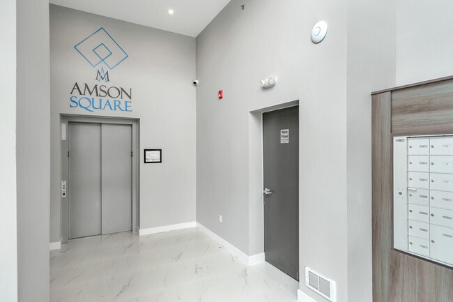 Photo - 14438 72 Av Unit Amson Square