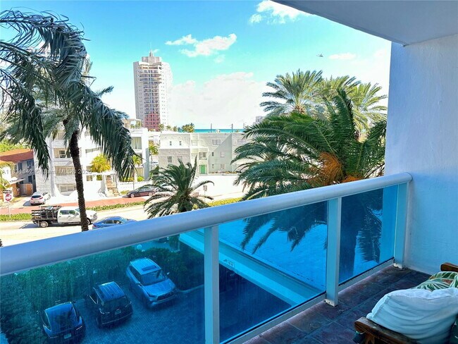 Photo - 6770 Indian Creek Dr Unit 4T