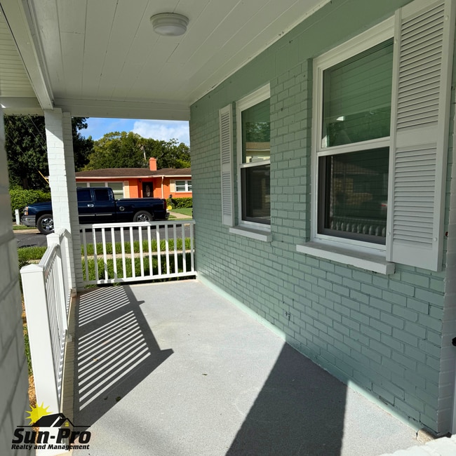 Photo - 750 Bethune St