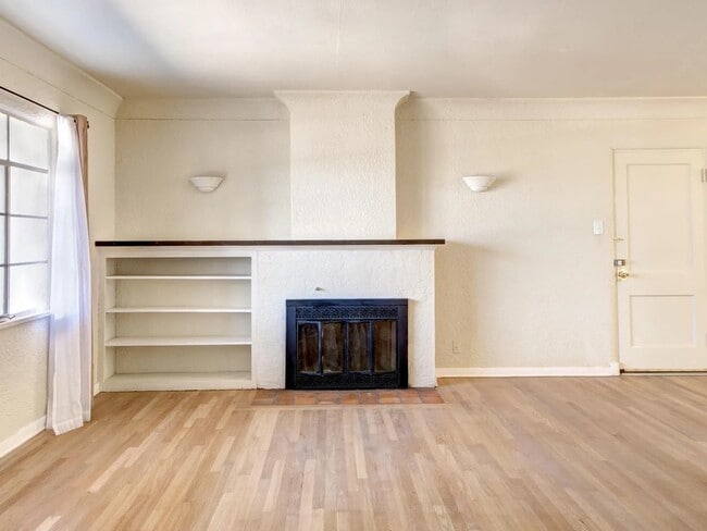 Great room - 406 Carlisle Boulevard Southeast