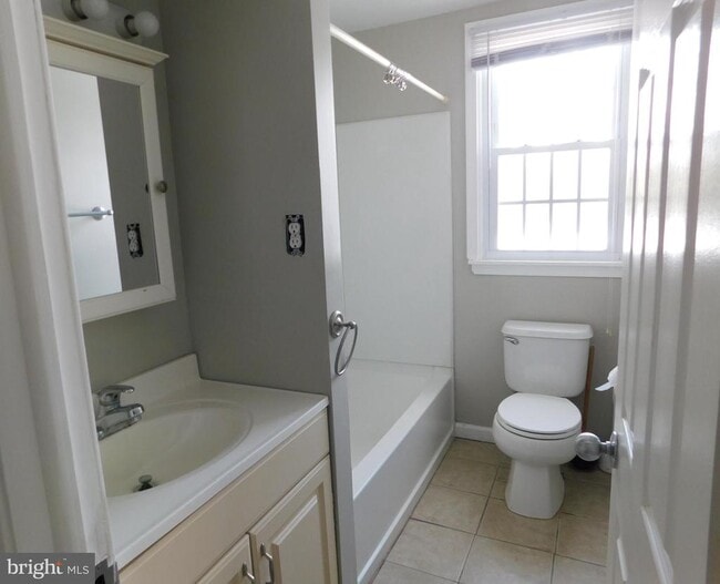 Photo - 737 Churchville Rd