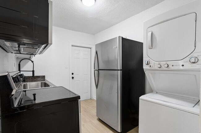 Photo - 2518 5th St S