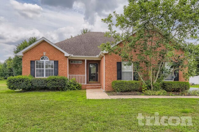 Photo - 207 Towbridge Dr