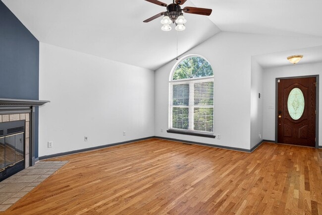Photo - 11304 Cox Ave
