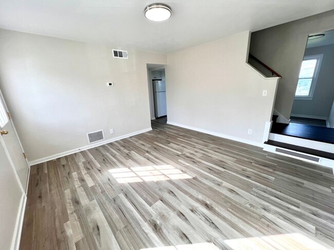 Photo - JUST Renovated! - 3 Bedroom 1 Bathroom - C...