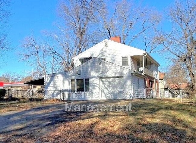 Photo - 800 E 75th Terrace House