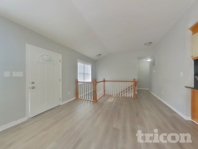 Photo - 1614 Thomas Rd