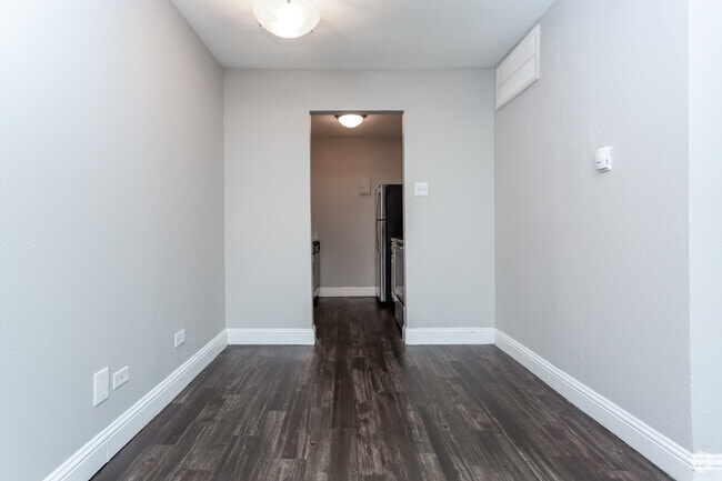 1BR,1BA-A2-588SF