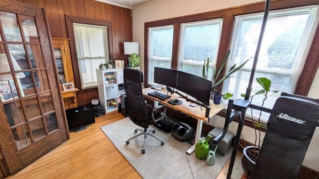 Photo - **2 Bedroom Apartment in Prospect park - Available September 1st!** Unidad 3