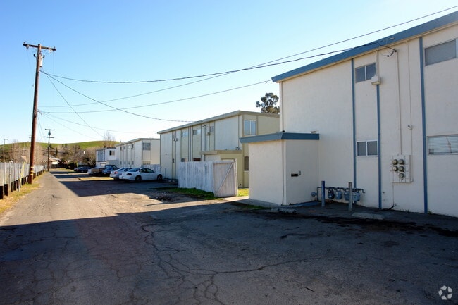Photo - Brown Street Apartments