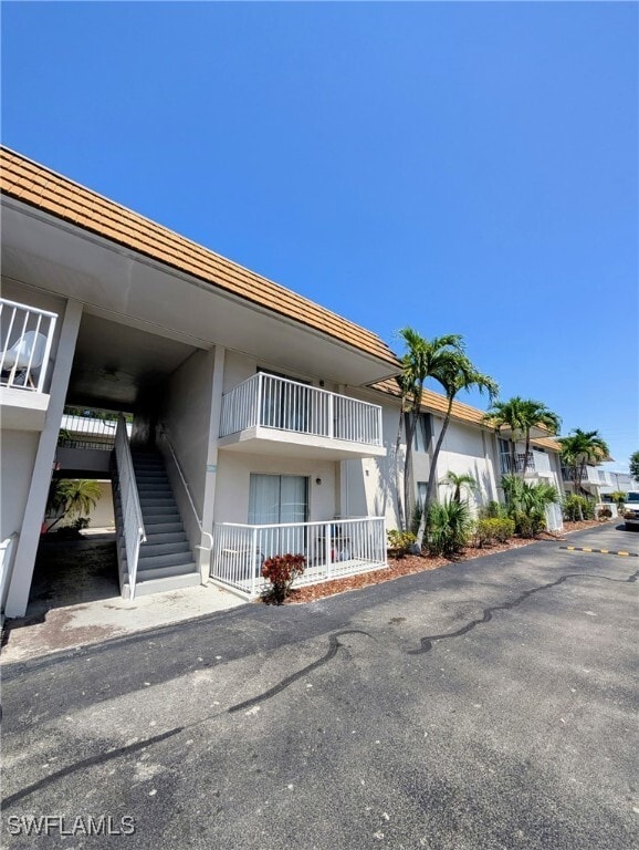 Photo - 1830 Maravilla Ave Condo Unit 305