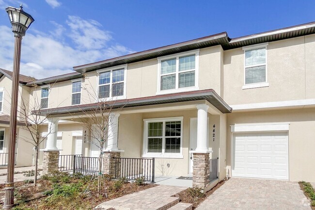 Building Photo - Townhome in Summer Flowers, Kissimmee