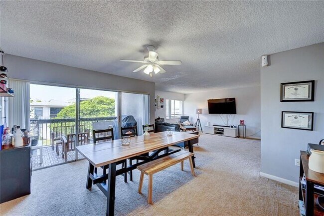 Photo - 731 N Pine Island Rd Unit 404