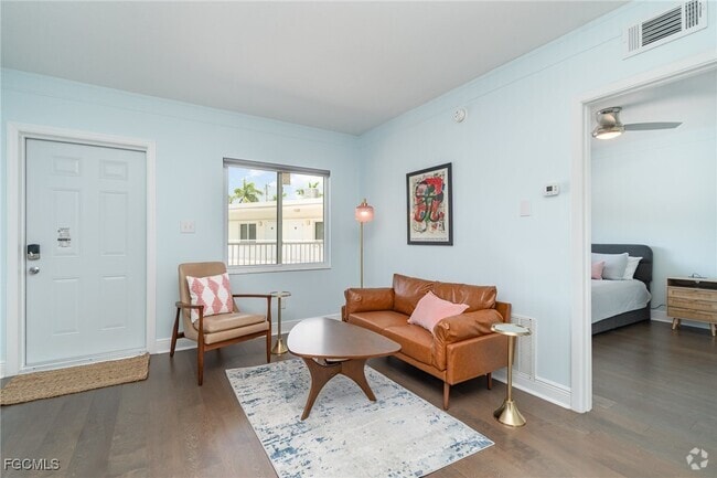 Building Photo - 2590 First St Unit 203 Rental