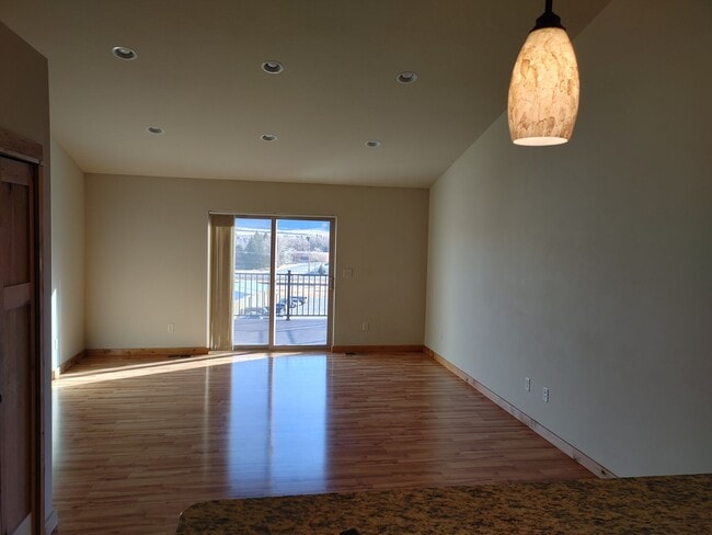 Photo - 110 Molly Dr