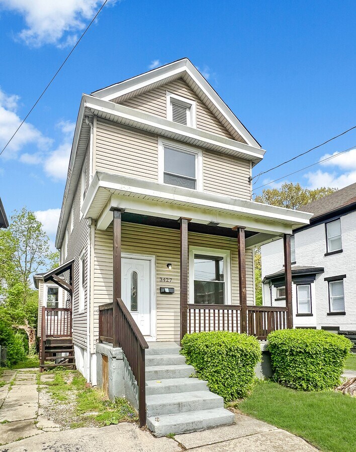 Photo - 3427 Woodburn Ave Casa