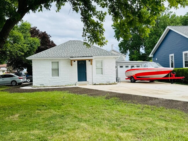 Photo - 7258 W 72nd St