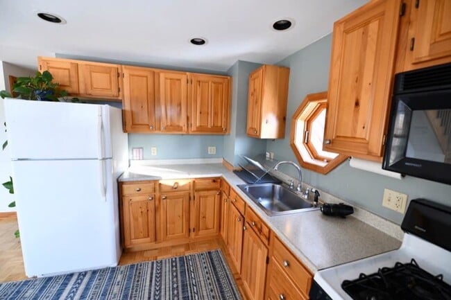 Photo - 321 Christian Hill Rd Unidad 1