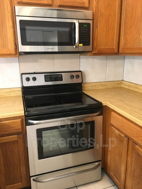 Photo - 1804 Gary’s Park