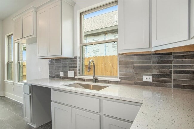 Photo - 7207 Winterberry Gln Ln