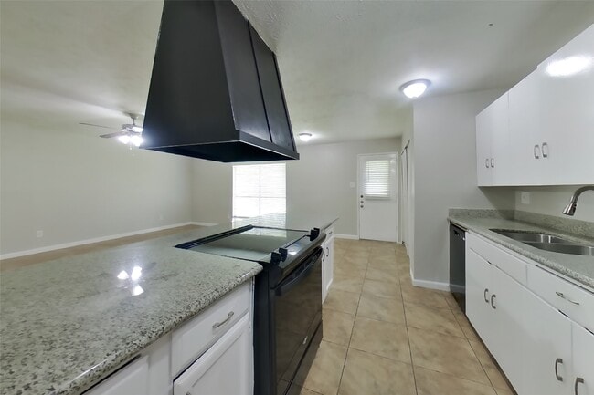 Photo - 5030 Ridgecreek Dr