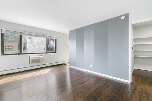 Building Photo - 6021 N Winthrop Ave Rental