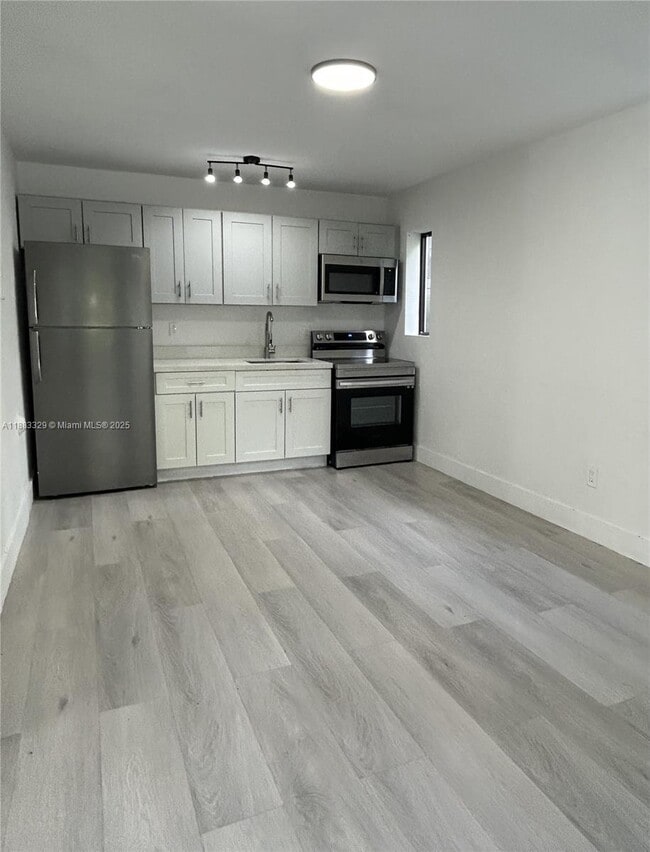 Photo - 37 NW 59th St Unit 1