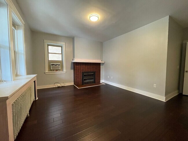 Photo - 5821 Stanton Avenue Unidad 5821 Stanton Ave. #2