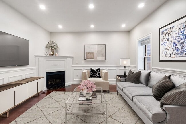 Building Photo - 110 N St Unit 1