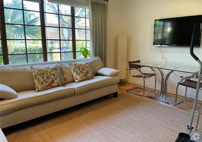 Building Photo - 1614 Pennsylvania Ave Unit 1A Rental