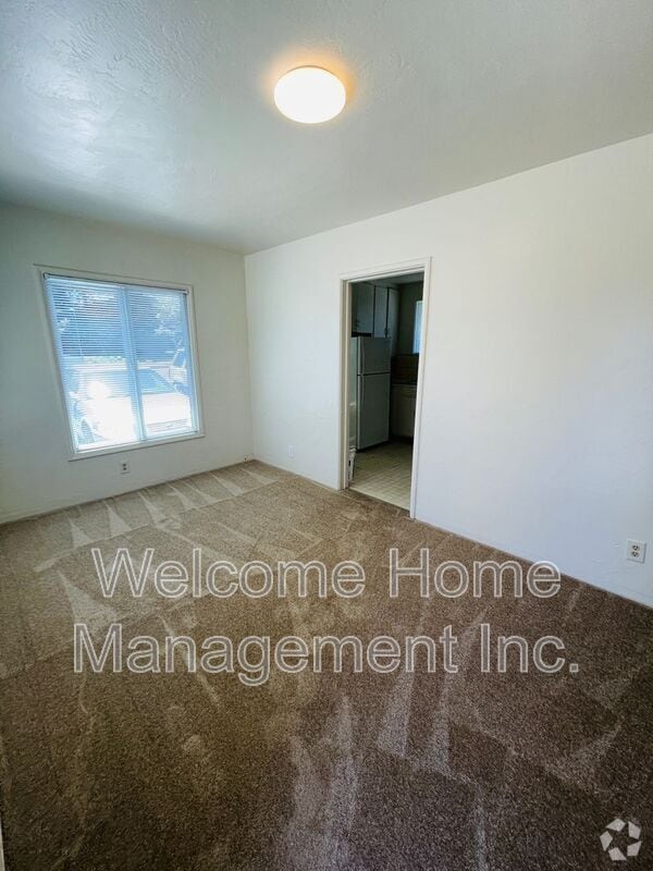 Building Photo - 15772 E 14th St Rental
