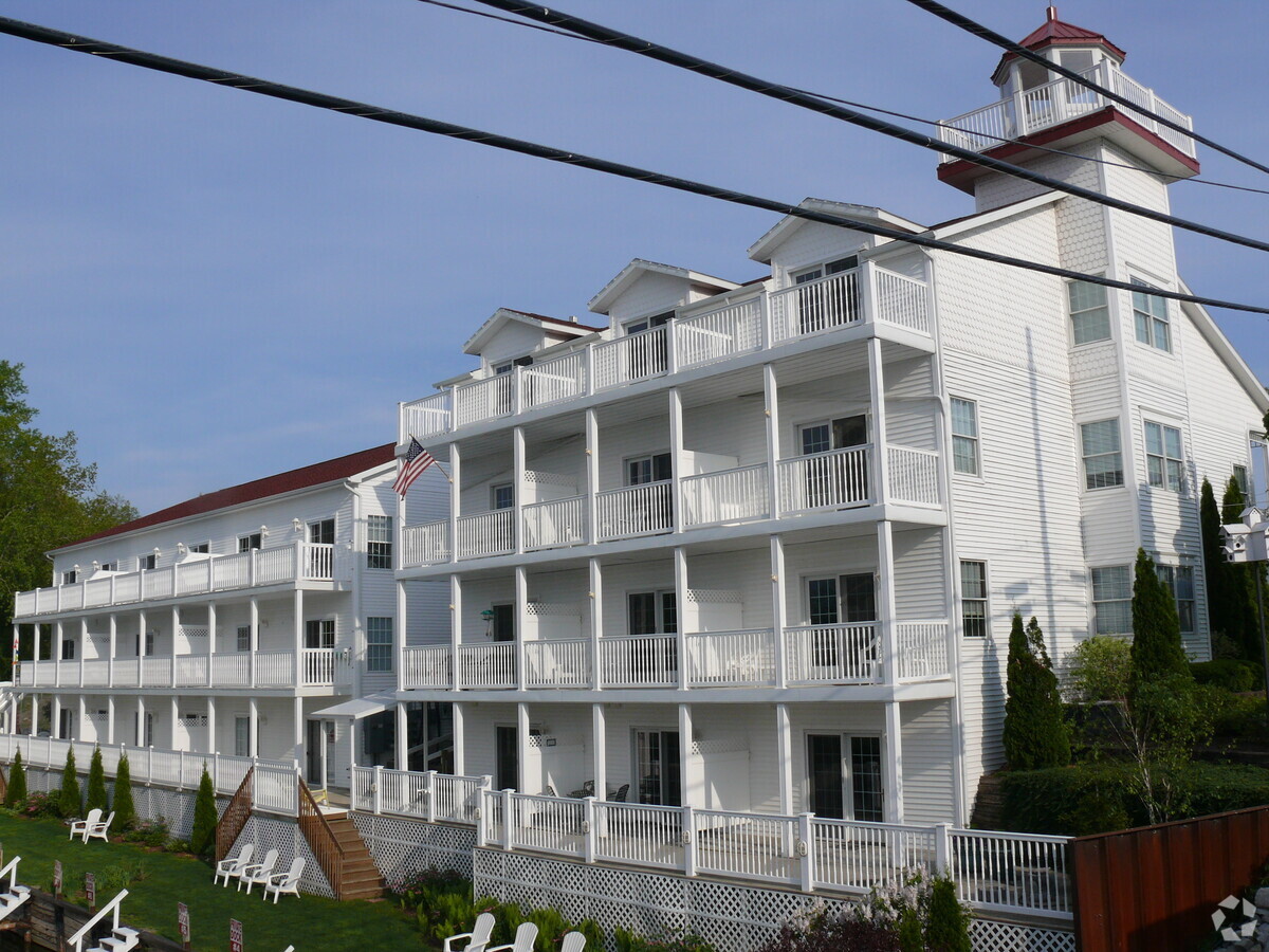 Caseville Harbor Light Condominiums - Caseville Harbor Light Condominiums