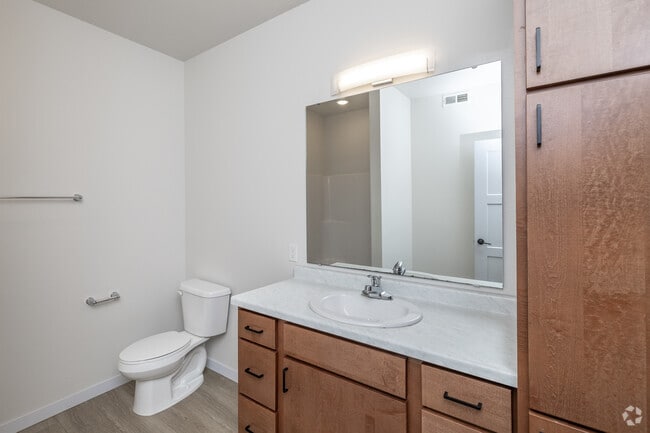 1 habitación, 1 baño - 651 pies cuadrados - Baño