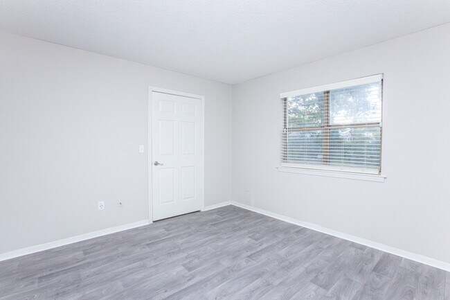 Photo - The Park at Paisley