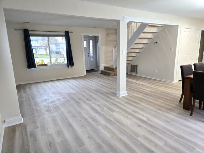 Photo - 3912 Riverside Cir